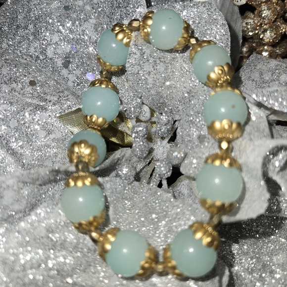 One Bracelet I Size 8mm & up I Natural Stone I Beads & Stretchable Band - Picture 14 of 16